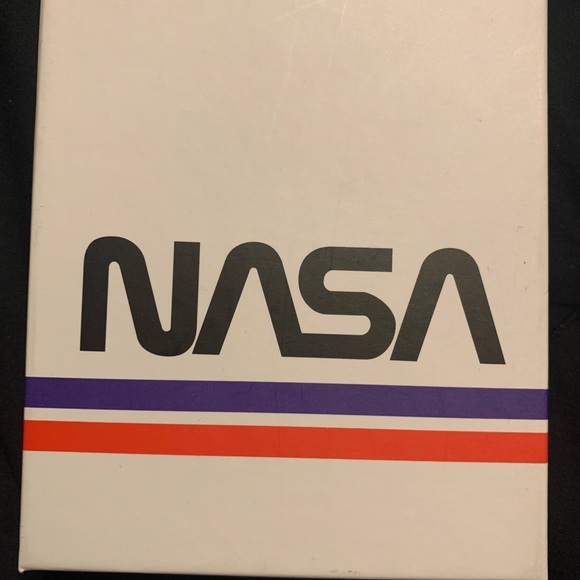 NIB NASA wallet - Picture 3 of 3